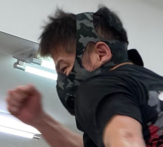 日壮会館の道場生トレーニング風景の写真