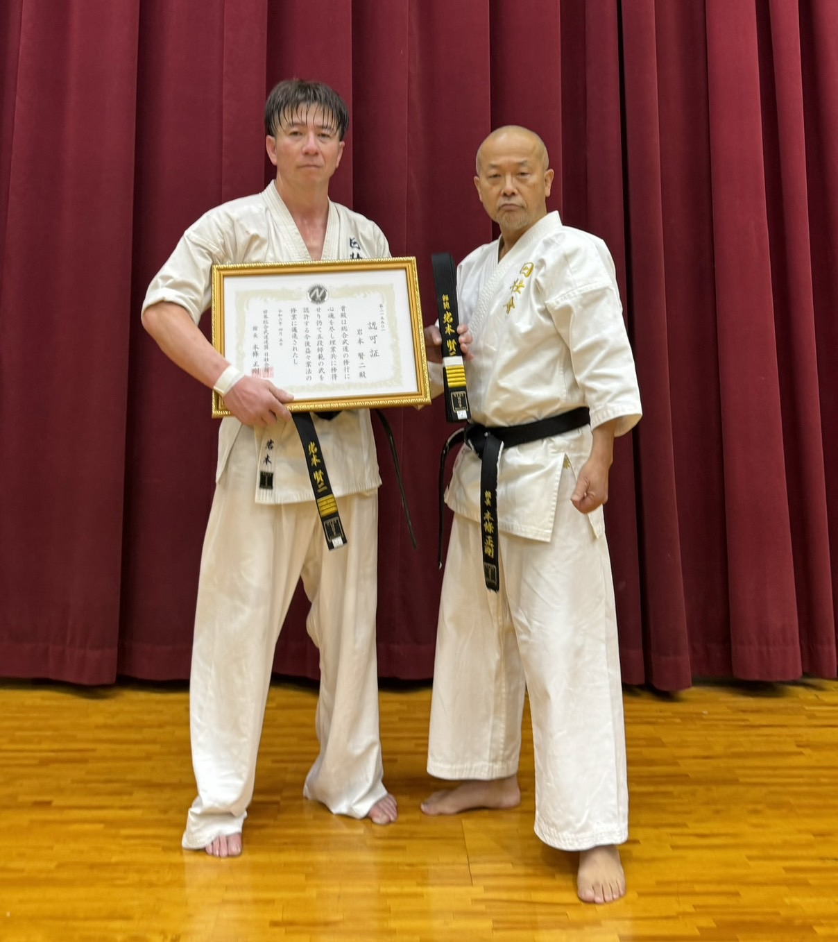 岩本賢二が50人組手 極限の攻防を完遂し五段昇段！